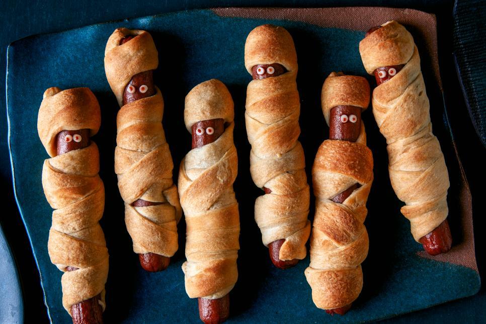 Hot Dog Mummies Recipe for Halloween 2021